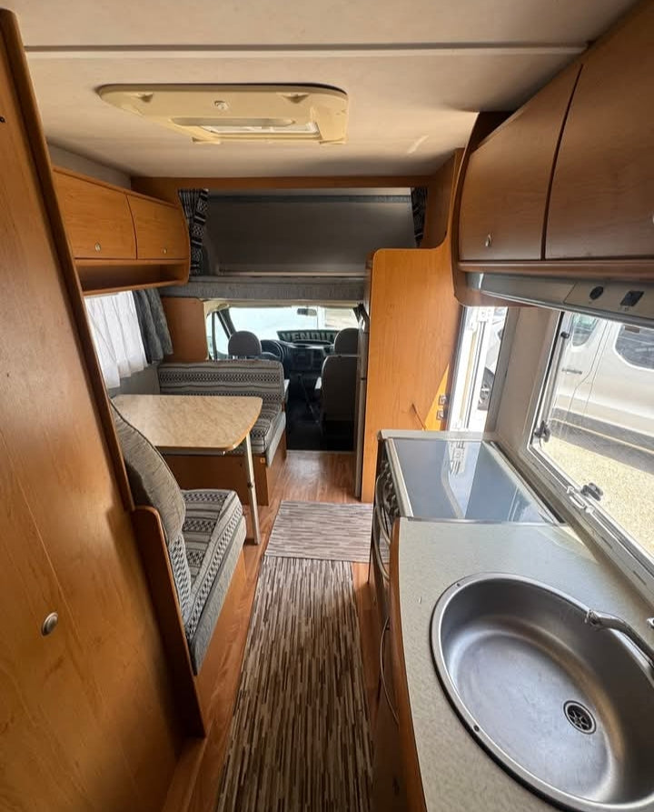 Kentucky Corral 4, anno 12/2006, km 112.000, Ford Transit 2.5 TDI (135cv),              prezzo. € 23900