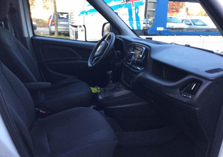 Fiat Doblò Cargo combi N1 1.3 mjt 95cv CH1 Easy S&S Manual Diesel, 19025 km, € 7.900.     Anno 2020