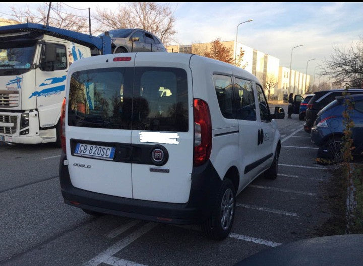 Fiat Doblò Cargo combi N1 1.3 mjt 95cv CH1 Easy S&S Manual Diesel, 19025 km, € 7.900.     Anno 2020