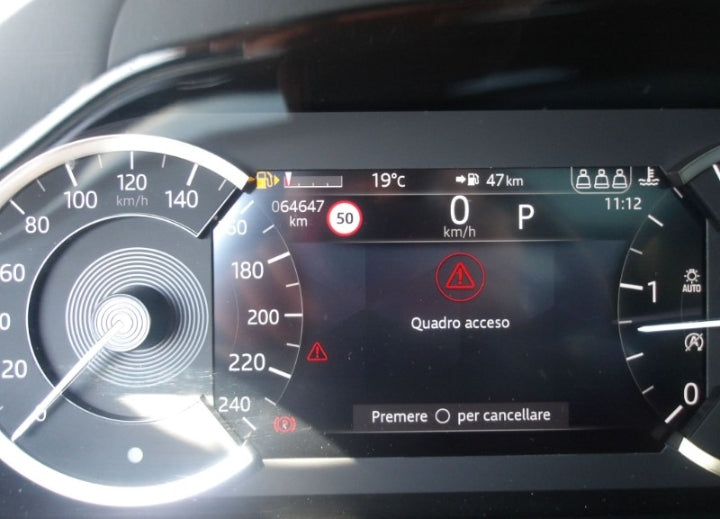 Land rover Range Rover Evoque 2.0d i4 mhev R-Dynamic SE awd 1 
(163cv) 64647 km, 20/04/2022. Prezzo 20900