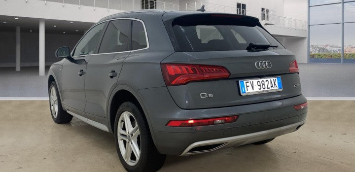 ❌venduta ❌Audi Q5 40 2.0 tdi Business Sport quattro 190cv s-troni  Garanzia 12 mesi.✅ Chilometraggio certificati ✅ Fatturabile iva esposta ✅Consegna in tutta Italia.Motore e cambio in ottime condizion